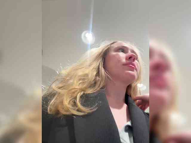 Likachkaa's webcam live show