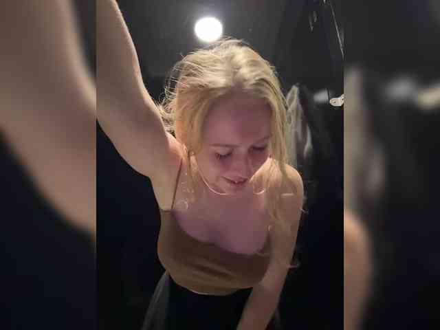Likachkaa's webcam live show