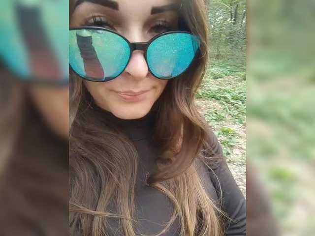 AH4eycoB_TyT_He