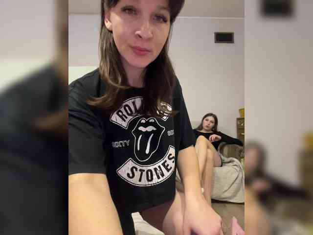 ONE_LOVE_ONE_LIFE webcam