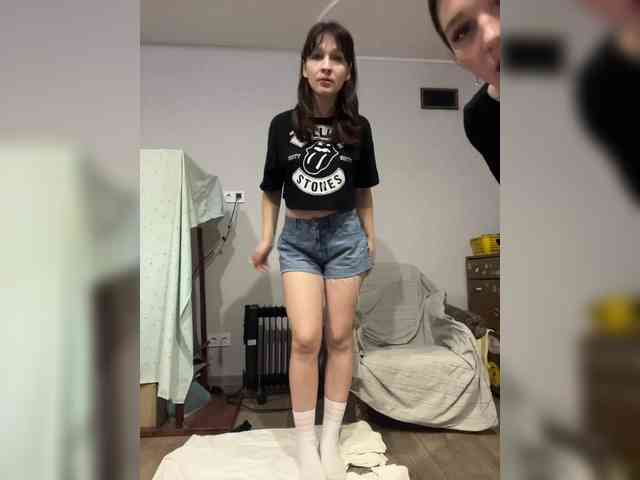 ONE_LOVE_ONE_LIFE webcam