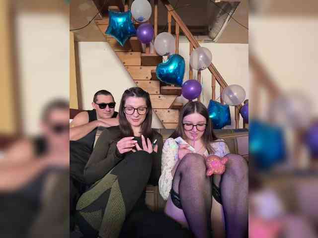 webcam strip Masya1996