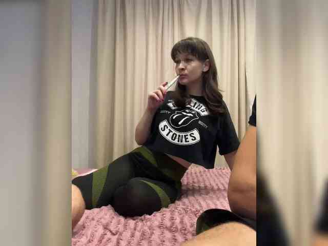 ONE_LOVE_ONE_LIFE webcam