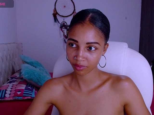 Isabel-hot's BongaCams show and profile