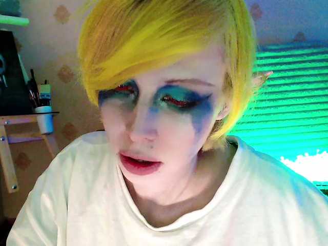 HazeRaziel's BongaCams show and profile