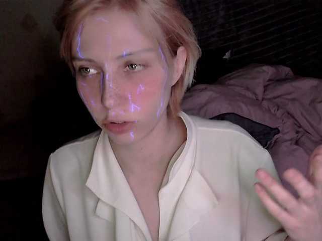 HazeRaziel's BongaCams show and profile