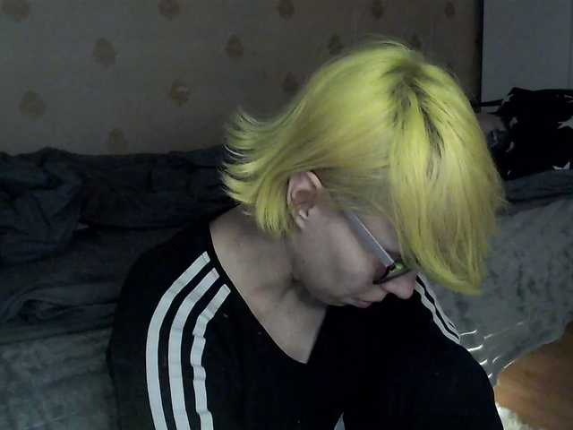 HazeRaziel's BongaCams show and profile