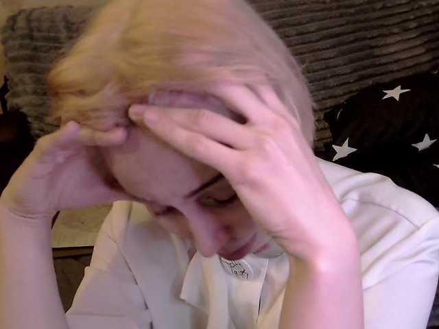 HazeRaziel's BongaCams show and profile