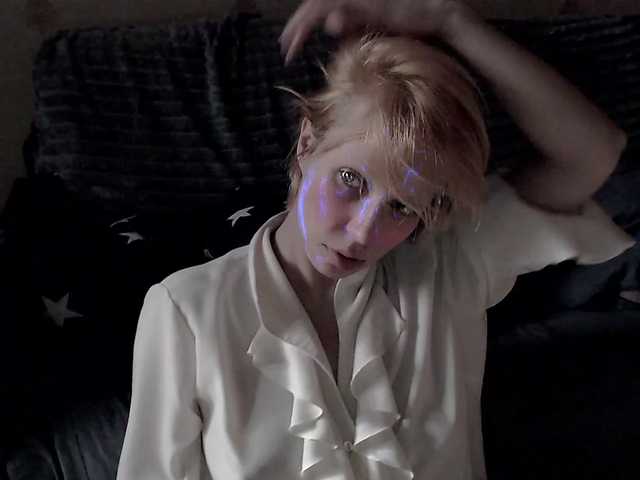 HazeRaziel's BongaCams show and profile