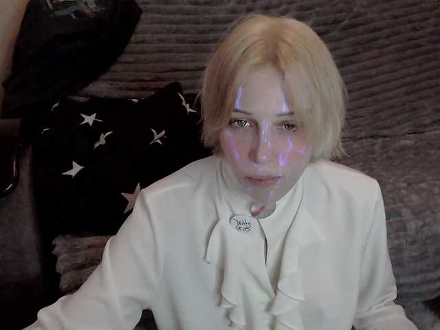 HazeRaziel's BongaCams show and profile