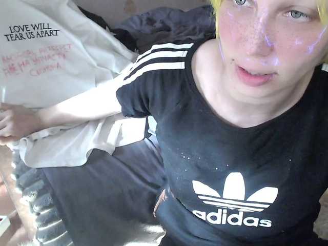 HazeRaziel's BongaCams show and profile