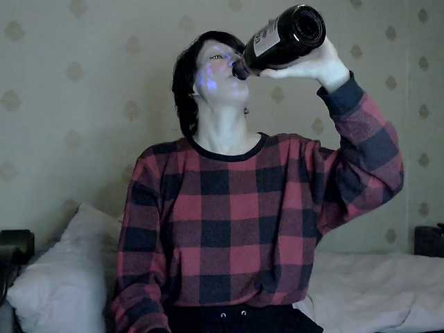 HazeRaziel from BongaCams