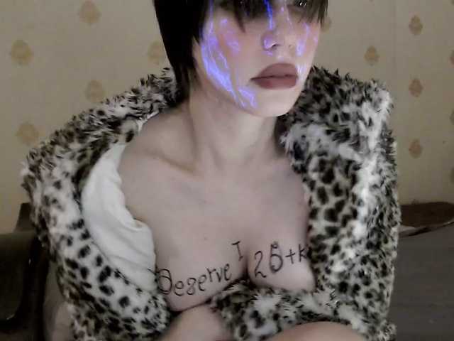 HazeRaziel's BongaCams show and profile