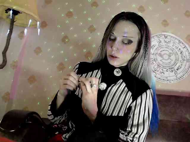 Lady_Gopnique webcam