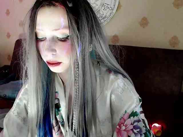 Lady_Gopnique webcam