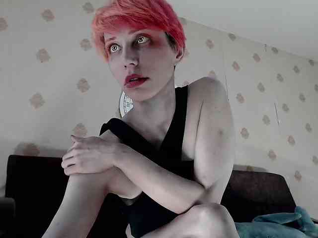 Lady_Gopnique webcam