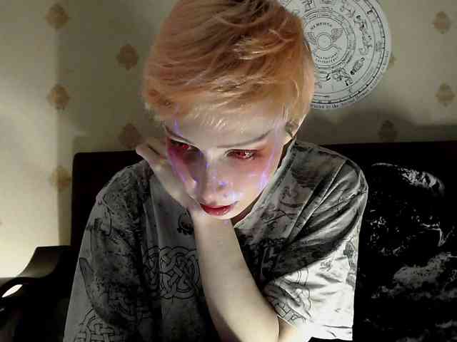Lady_Gopnique webcam