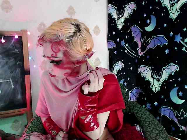 Lady_Gopnique webcam