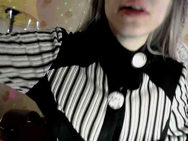 Lady_Gopnique webcam