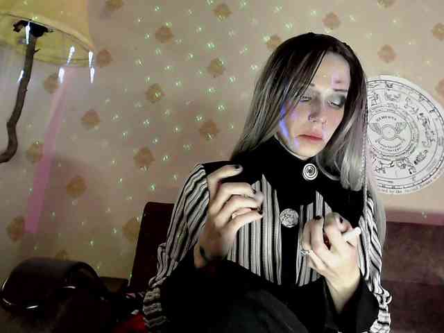 Lady_Gopnique webcam