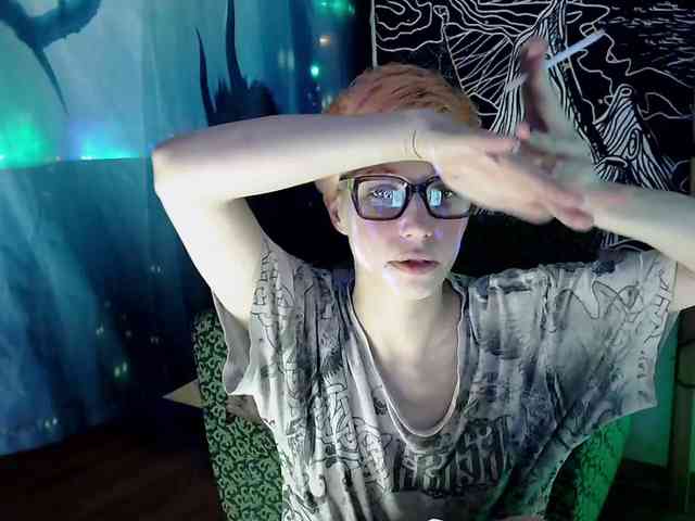 Lady_Gopnique webcam