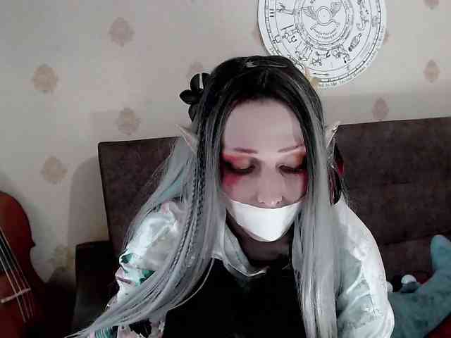 Lady_Gopnique webcam