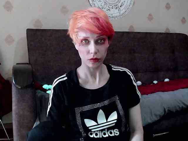 Lady_Gopnique webcam