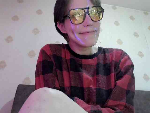 Yrriel_Autist webcam