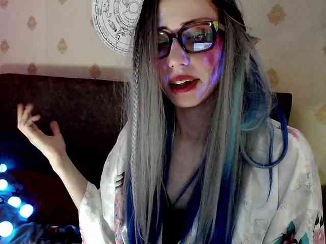 Lady_Gopnique webcam