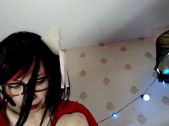 Lady_Gopnique webcam