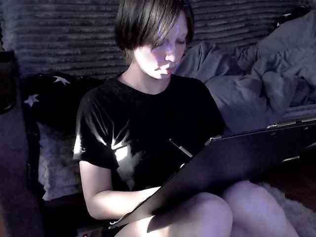 HazeRaziel Live Webcam on BongaCams