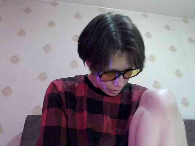 Yrriel_Autist webcam