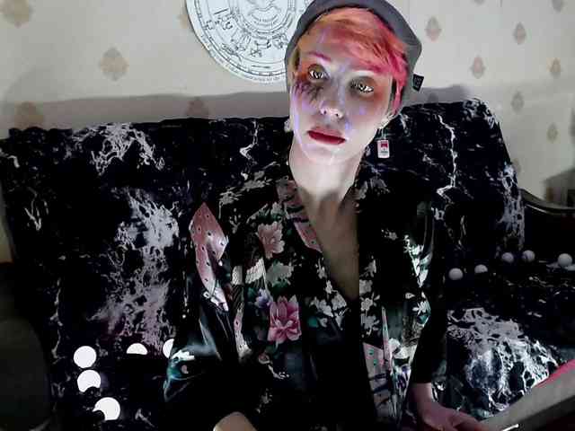 Lady_Gopnique webcam