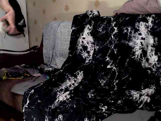 Lady_Gopnique webcam
