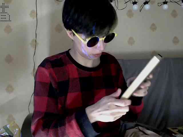 Yrriel_Autist webcam