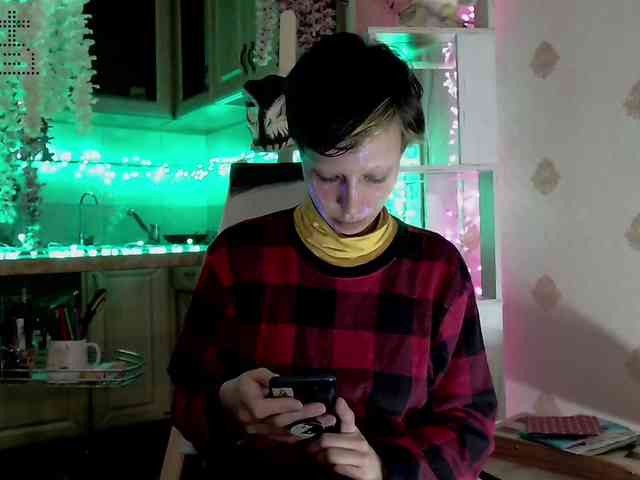 Yrriel_Autist webcam