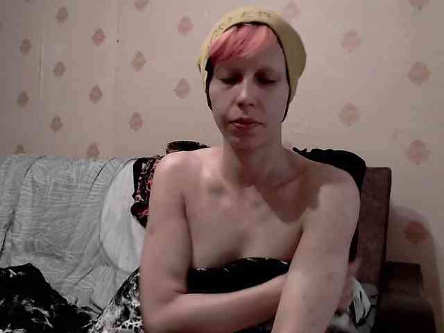 Lady_Gopnique webcam