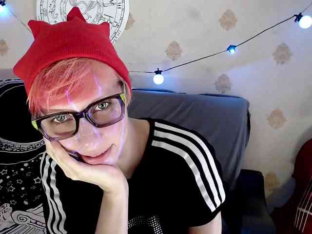 Lady_Gopnique webcam