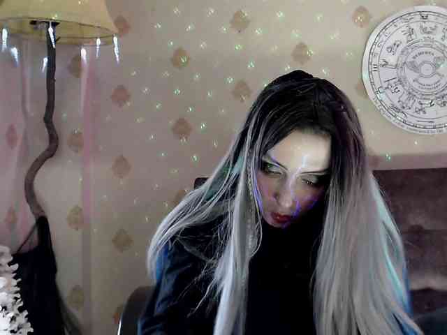 Lady_Gopnique webcam