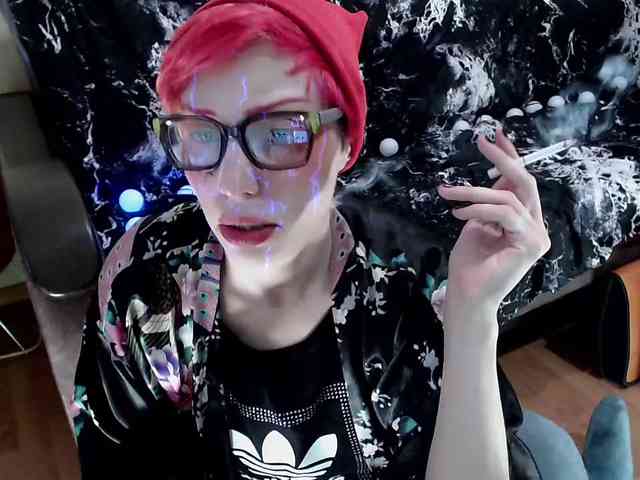 Lady_Gopnique webcam