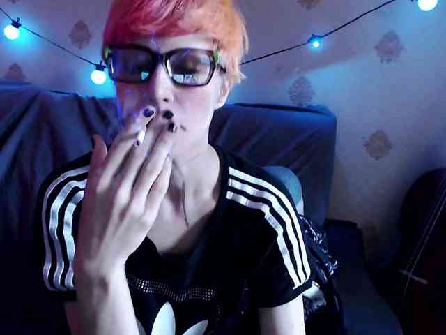 Lady_Gopnique webcam
