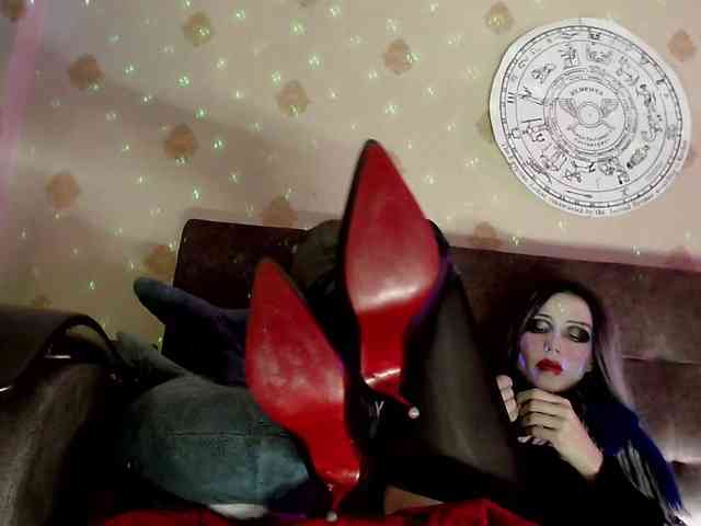 Lady_Gopnique webcam