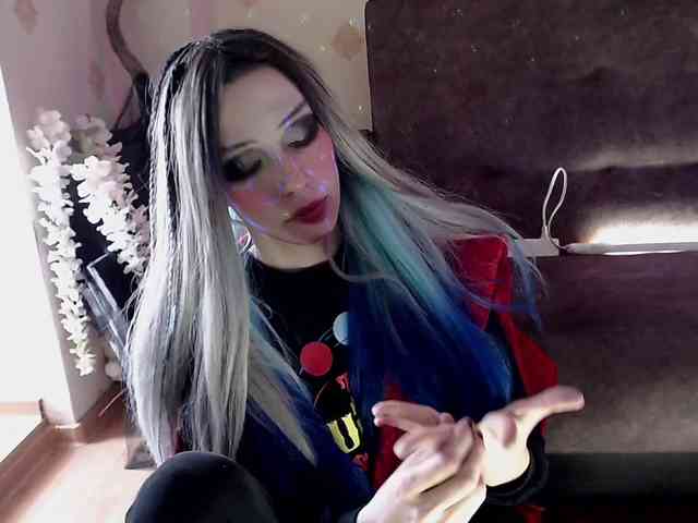 Lady_Gopnique webcam