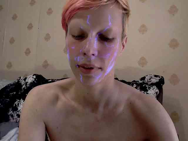 Lady_Gopnique webcam