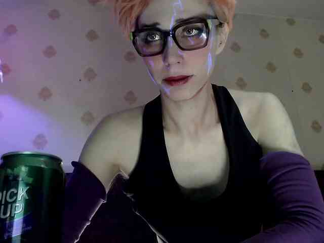 Lady_Gopnique webcam