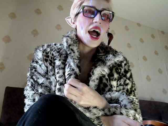Lady_Gopnique webcam