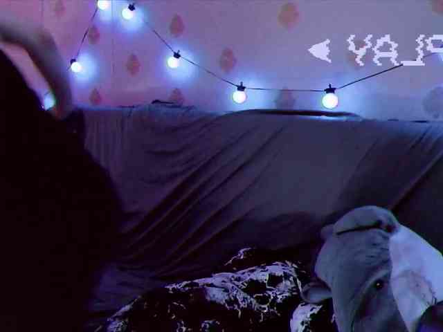 Lady_Gopnique webcam
