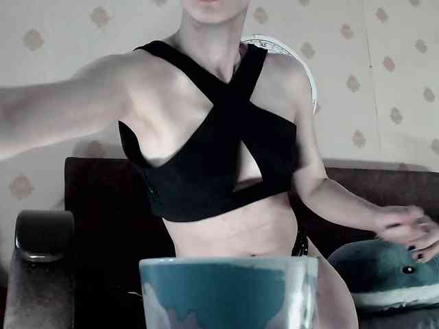 Lady_Gopnique webcam