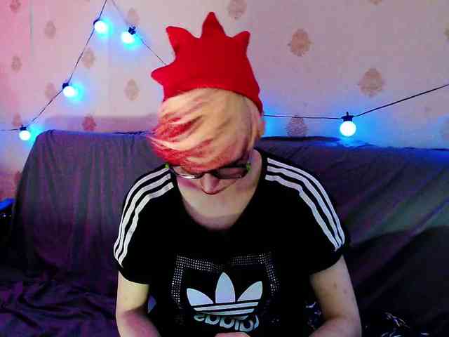 Lady_Gopnique webcam