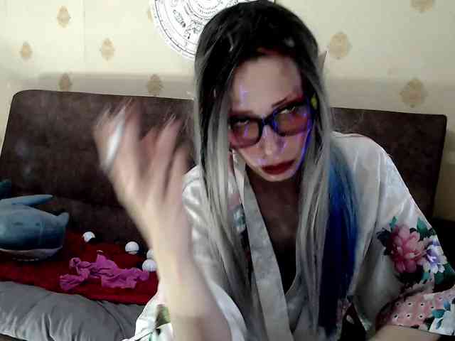 Lady_Gopnique webcam